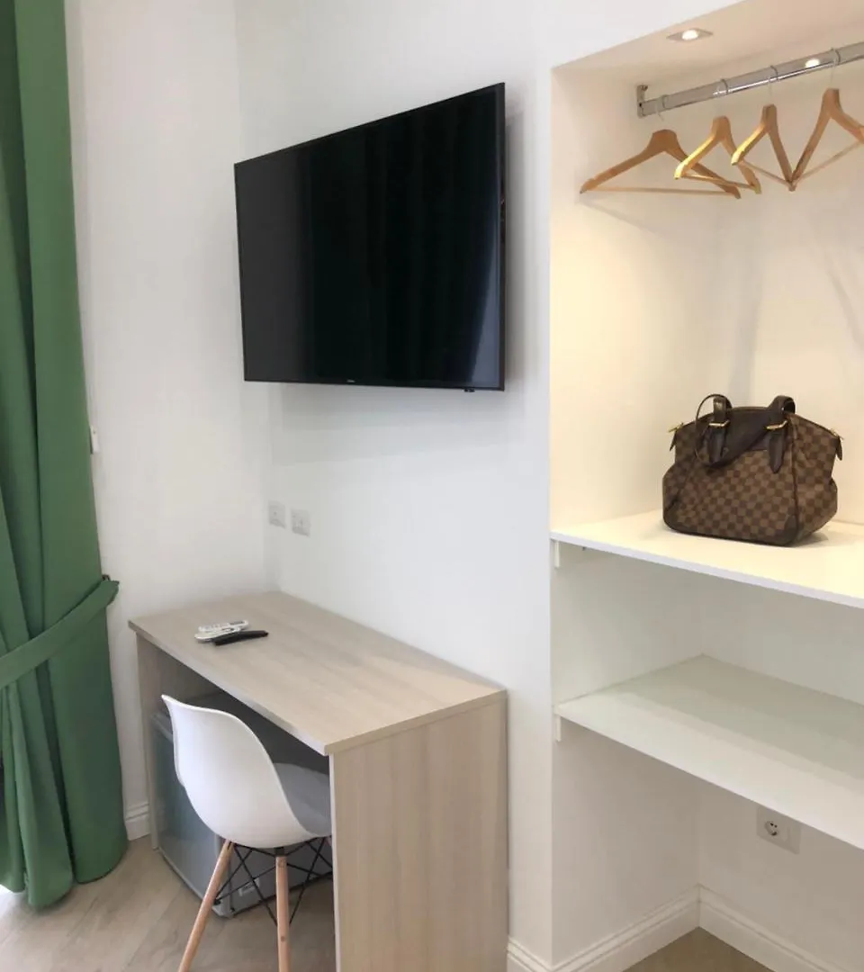 Bed & Breakfast Domo B&B Naples