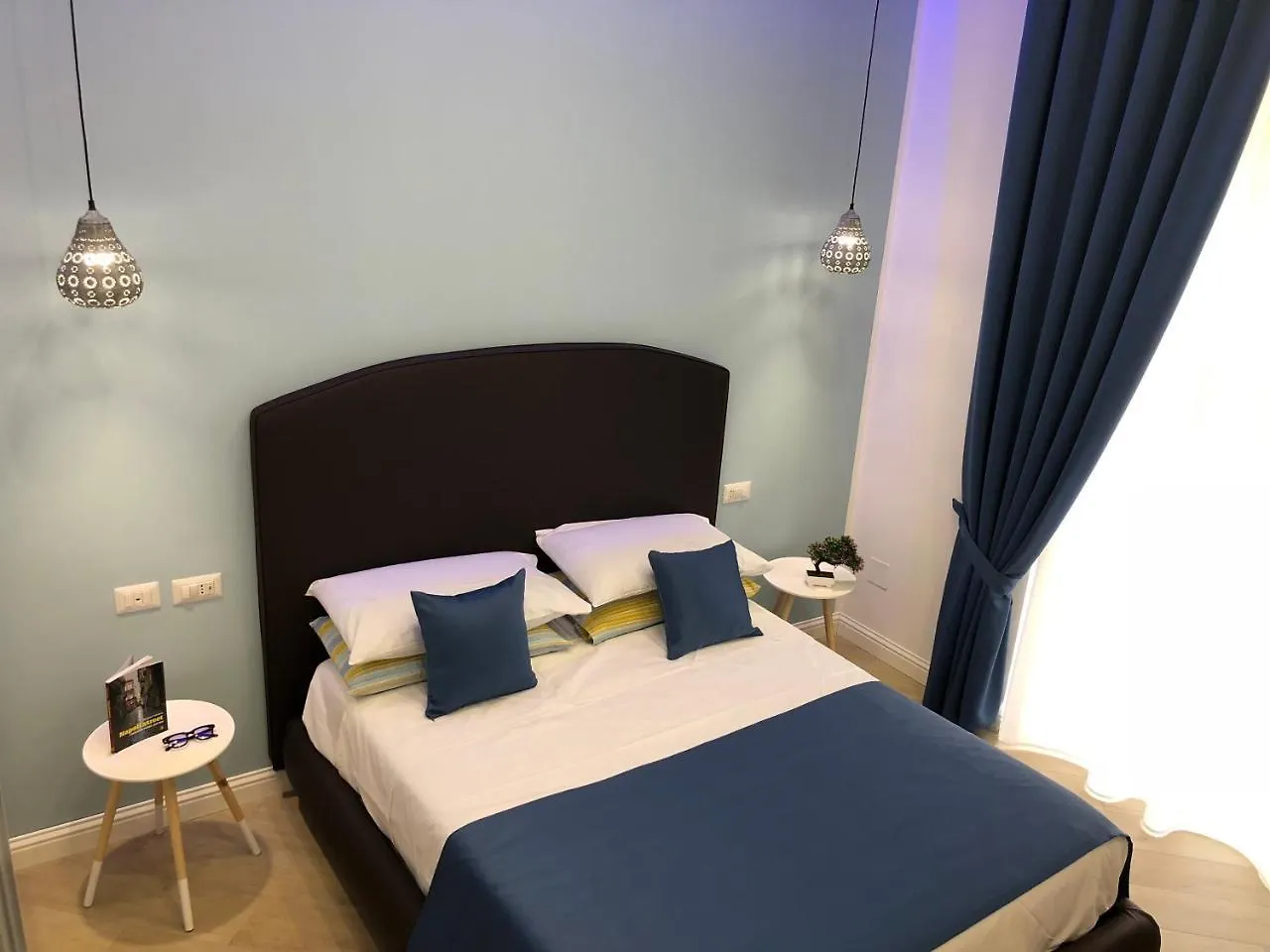 Domo B&B Naples 0*,